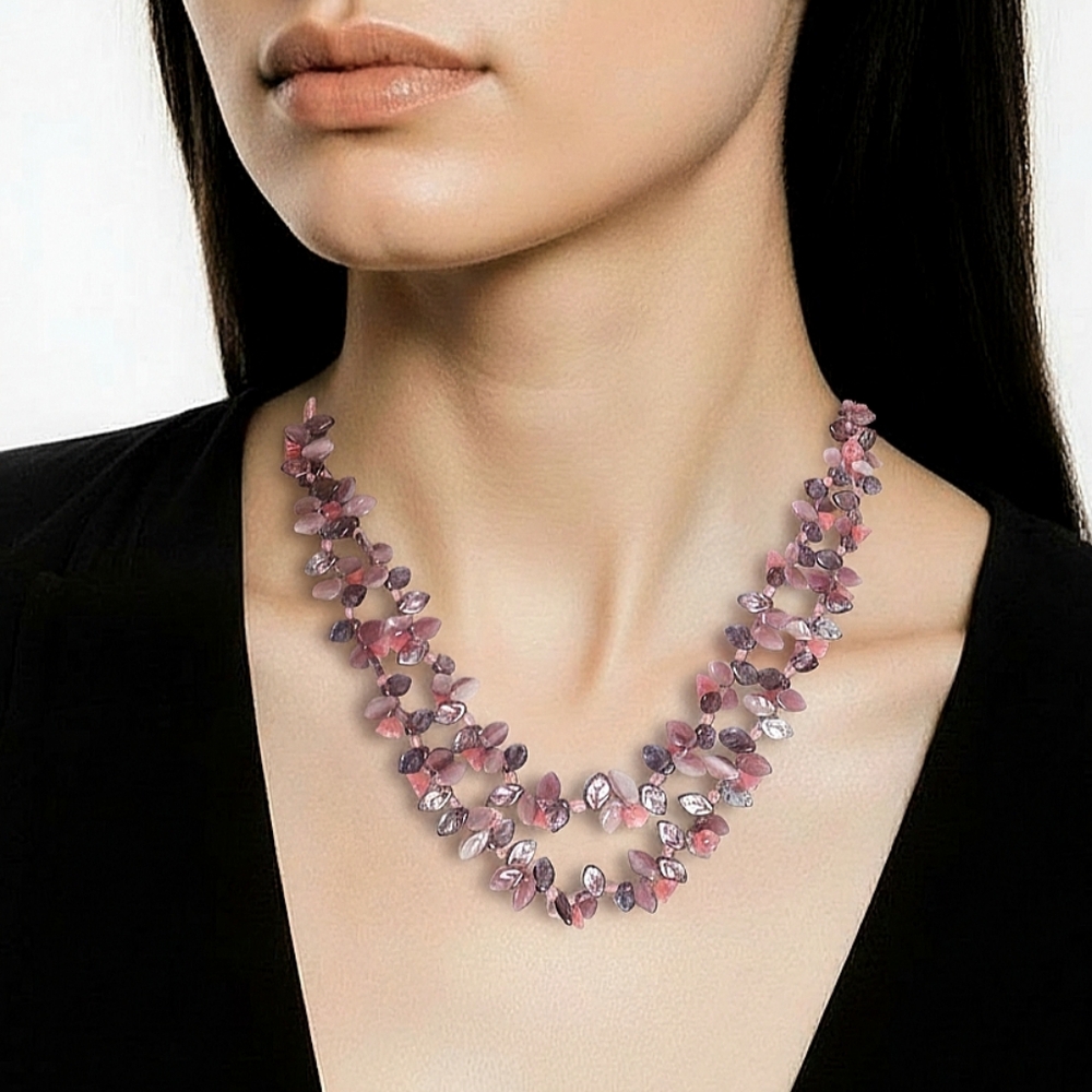 NWT Purple Flowers and Leaves Necklace Pink